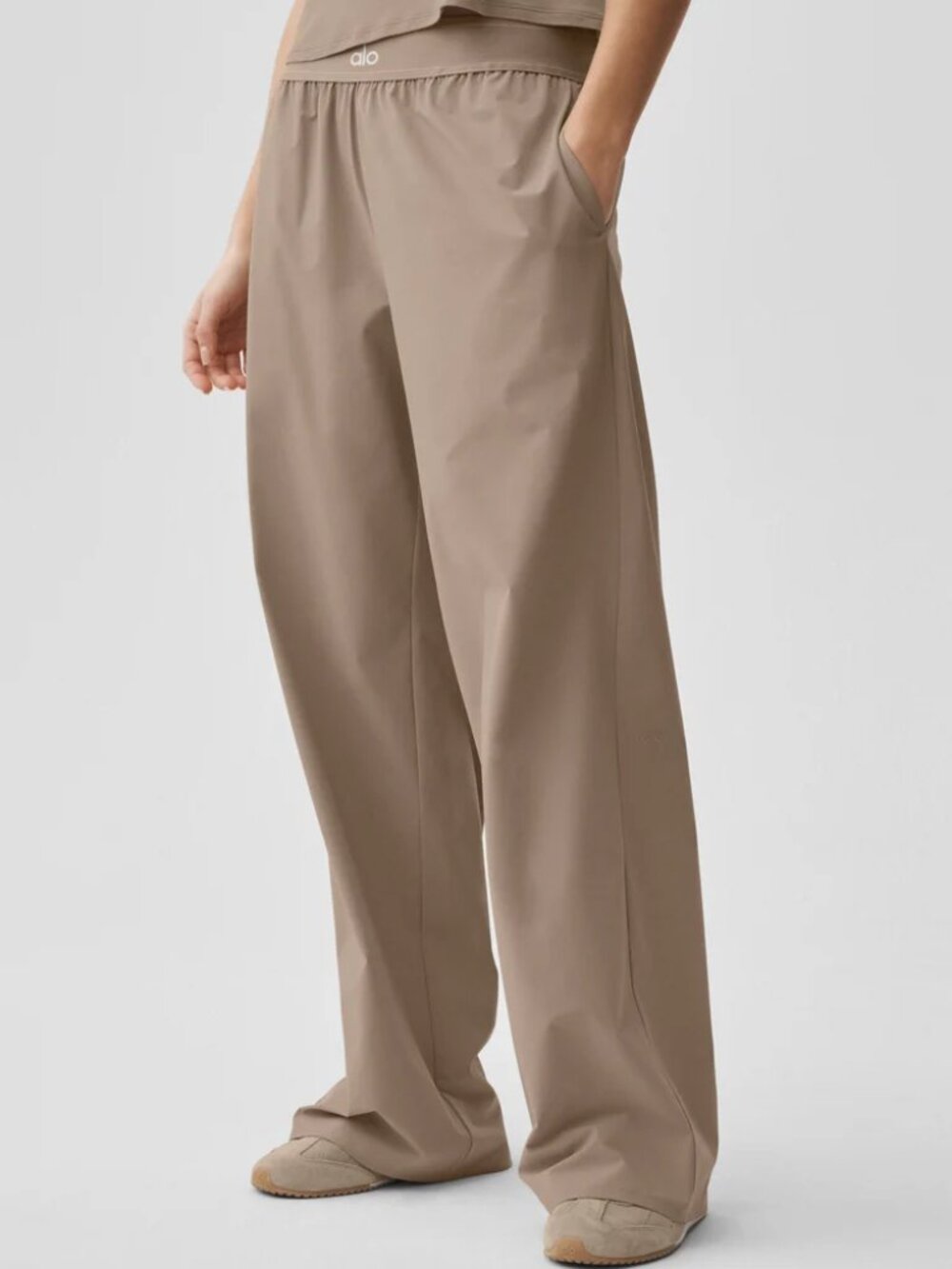NWT🏷️ALO Yoga Gravel Color Suit Up Trouser👩🦰Regular 30" Inseam